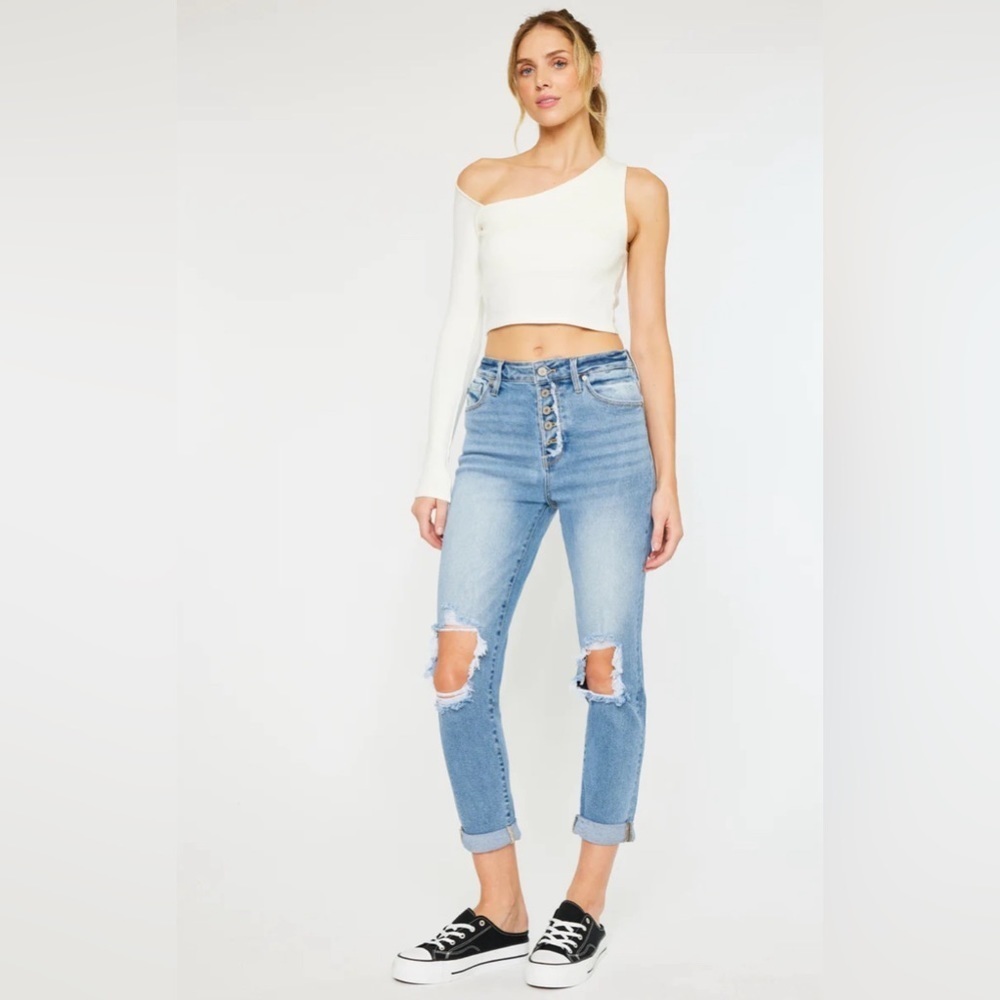 KanCan Womens Size 13/30 Tove Ultra High Rise Mom Jeans Medium‎ Wash Distressed